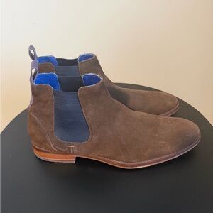 Ted Baker London Brown Suede Chelsea Boot Blue Lining Men's 11 — Gently Used